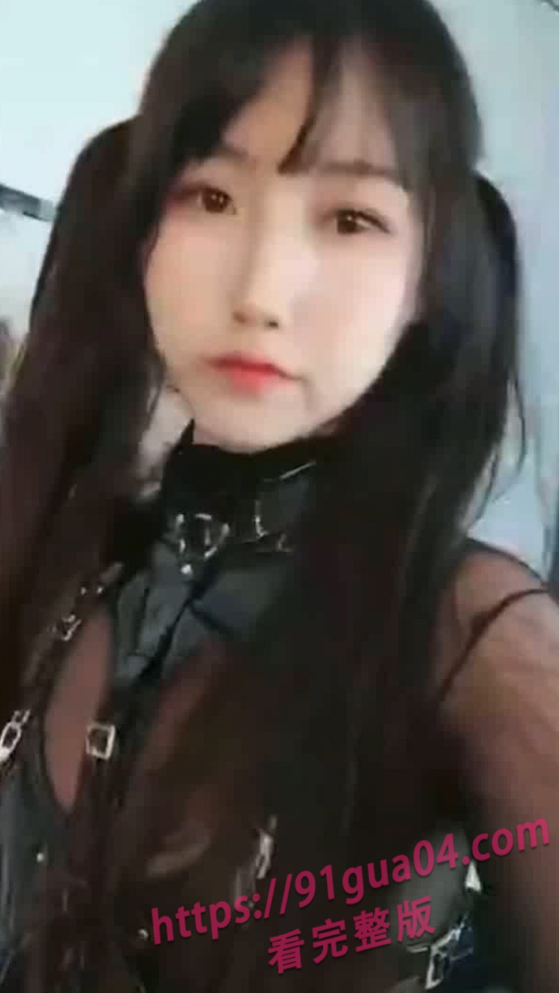 抖音小萝莉呆猫的反差诱惑 身材撩人动作大胆 配图5