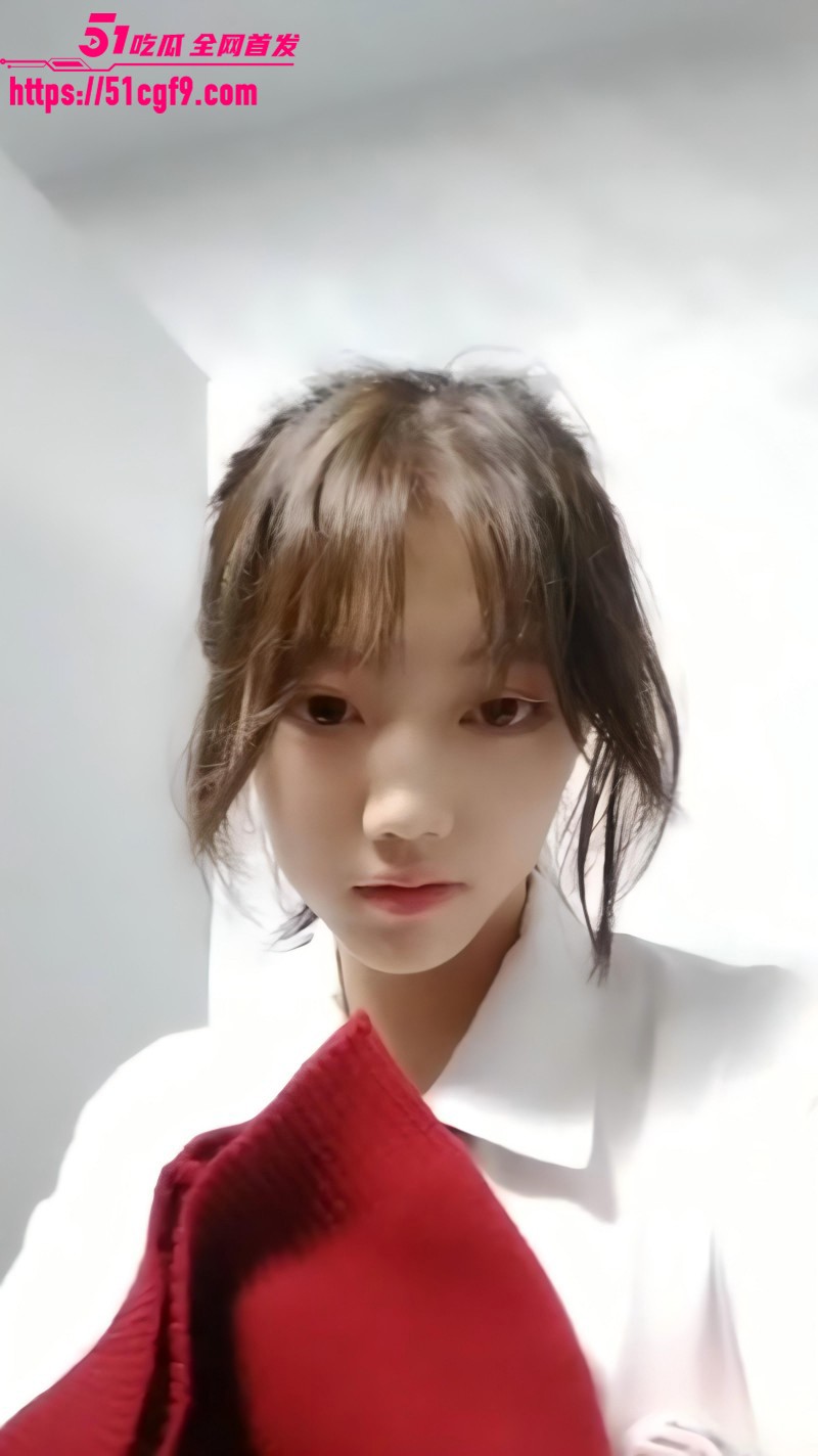 抖音网红比奇堡名媛贺子涵再度爆火02