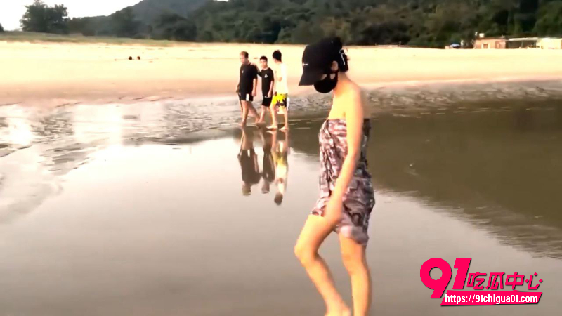 台湾露出天花板女神cikaimoon4 台湾露出天花板女神cikaimoon4