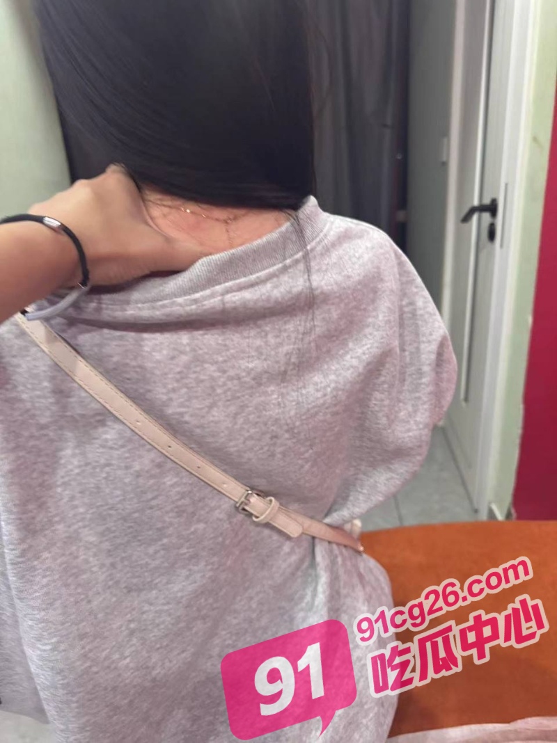 4_W_800px.jpg