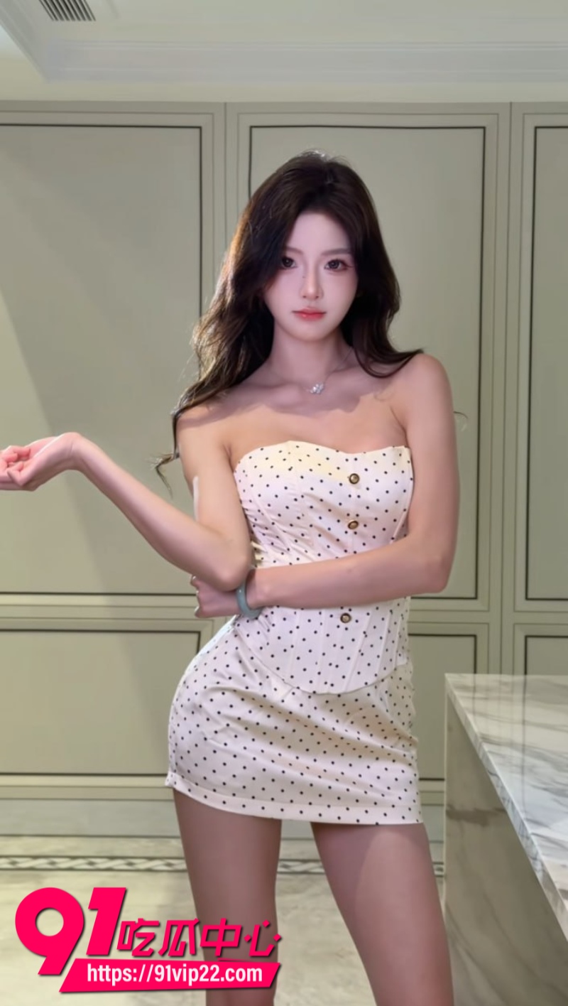 卢本伟牛逼！五五开闪婚女网红巴旦木公主两人在网上高调晒结婚证引来众多网友祝福8