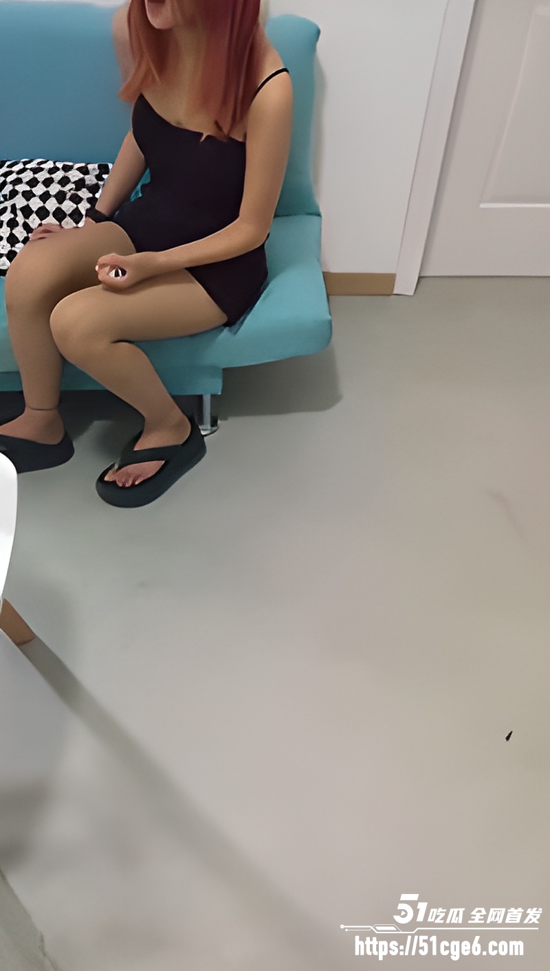 和妹妹同居的日子看妹妹洗澡01
