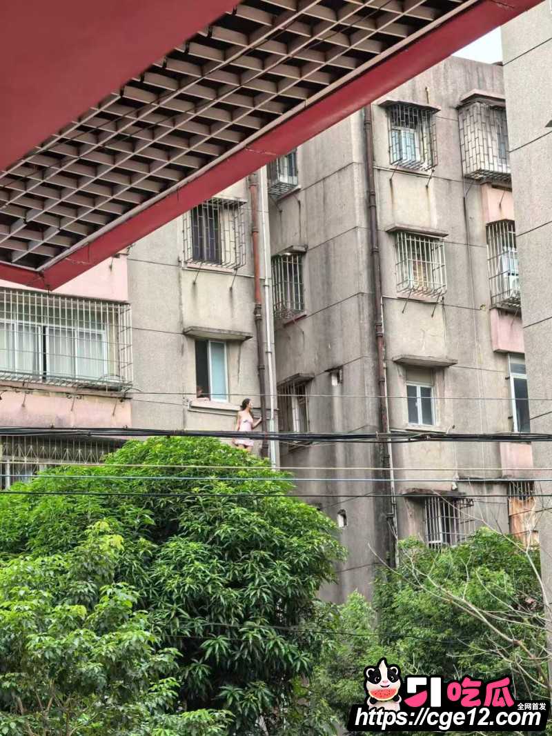 广东江门新会北园新村卖淫女跳楼求真爱010 广东江门新会北园新村卖淫女跳楼求真爱010