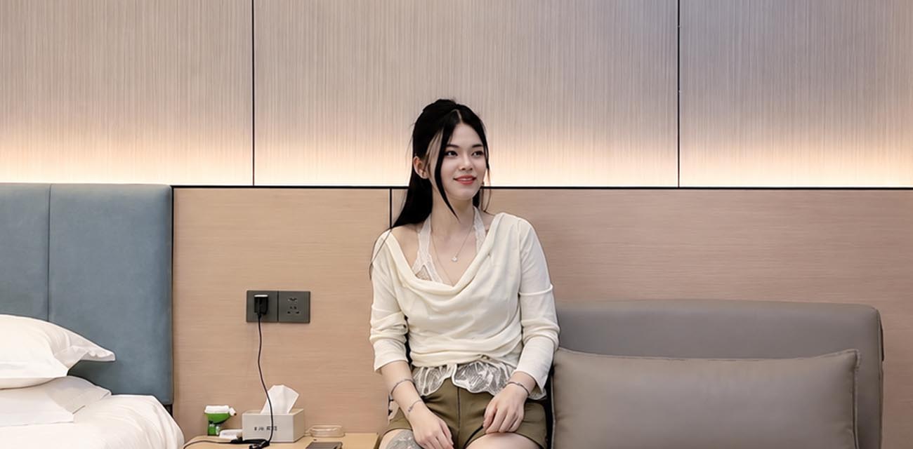 探花大神7BOSS 最新视频双飞闺蜜姐妹轮番上阵欲仙欲死 三人群P操的淫乱奢靡