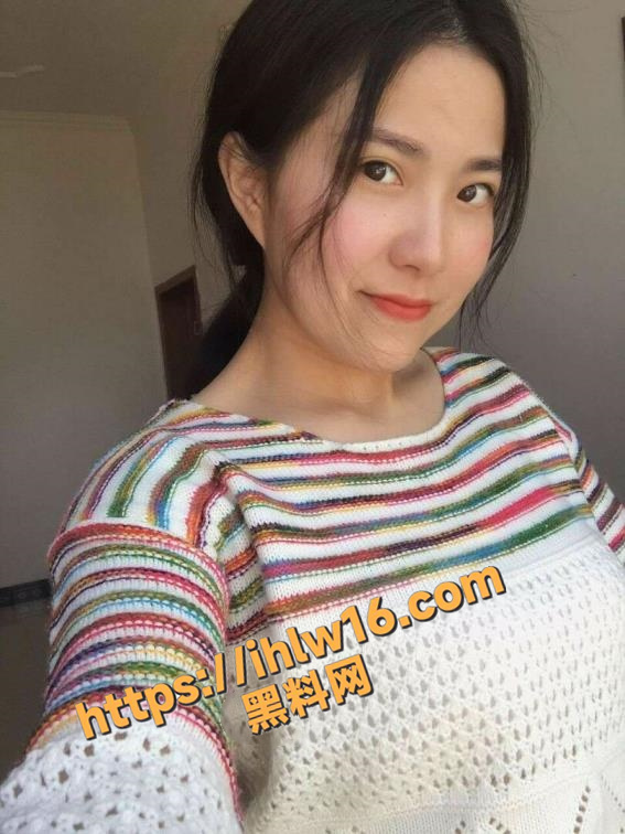 【因祸得福】我看着她脱去丝质亵裤，微微隆起的阴阜被乌黑茂盛的阴毛覆盖住 让我血脉喷张！ 配图