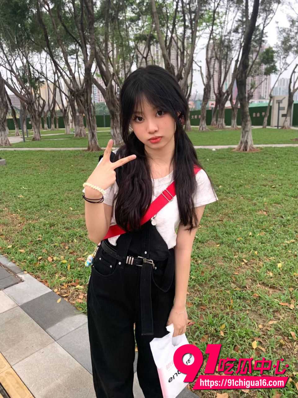 江西抚州男幼师邹意23