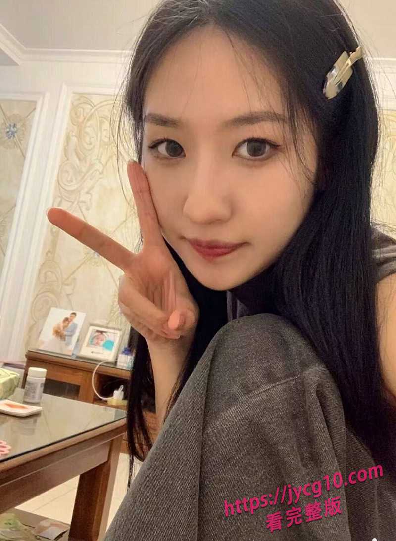 青岛科技大学韩伊 全程配合节奏撩人 每一秒都让人心痒 配图