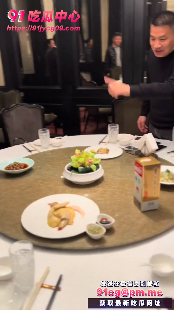 所谓高端！喝牛奶听音乐长大的鸡会更好吃吗？只会更贵罢了～