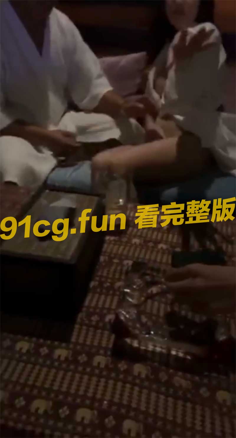 小姐.jpg 小姐.jpg