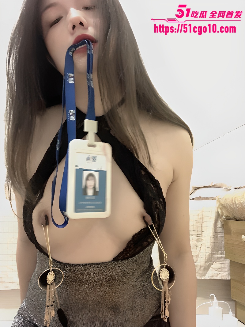 广东少妇 吴方情 淫贱堕落彻底疯狂4 广东少妇 吴方情 淫贱堕落彻底疯狂4