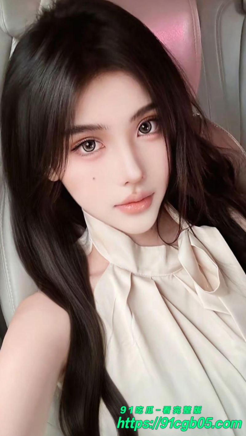越南原配老婆酒店抓奸 现场战斗画面非常激烈 小三差点被人扒光衣服