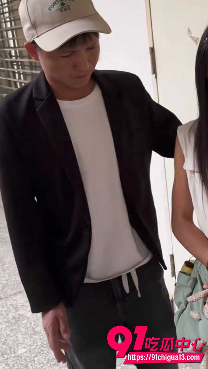 上拉如被妻子小英曝光出轨自己表妹9