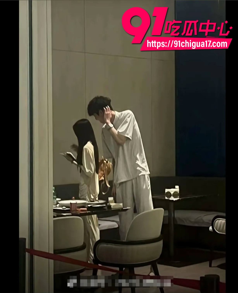 抖音百万女网红晗少李逸晗曝光前男友从睿言出轨28