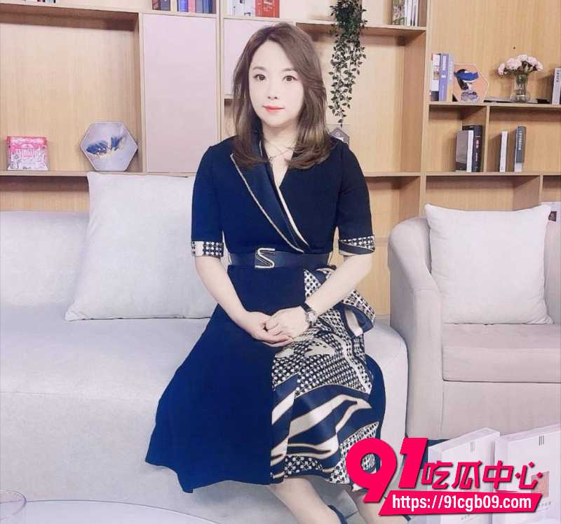 青岛未来盛世女经理杨琨3