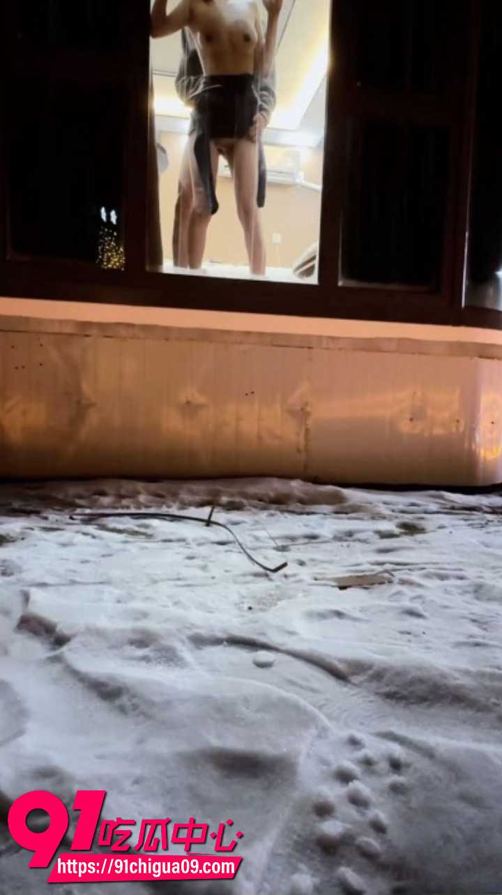 意淫自己妹妹穿短裙翘臀被摸奶子后入猛操3 意淫自己妹妹穿短裙翘臀被摸奶子后入猛操3