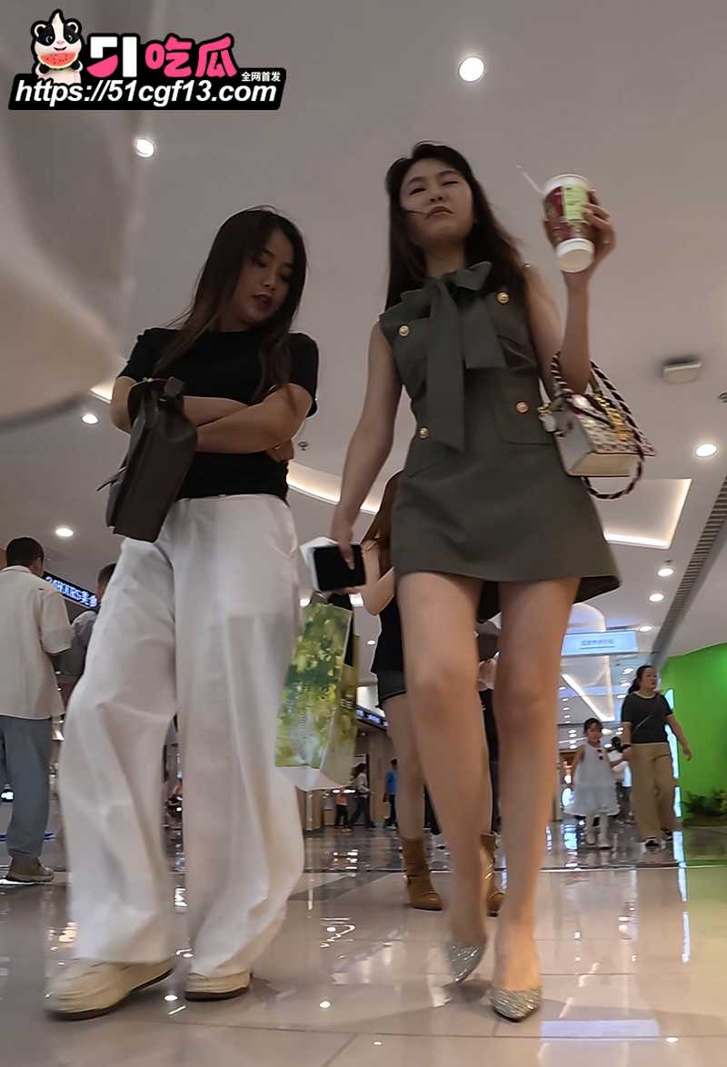 裙底偷拍 2 拷贝