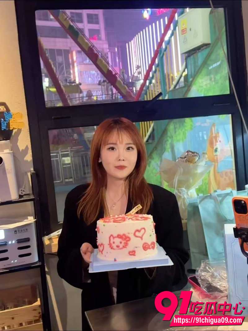 长沙美院 陈蕾 私密视频曝光 微胖校花结识富二代男友 做爱自愿拍摄露脸视频 分手后被狠狠曝光!