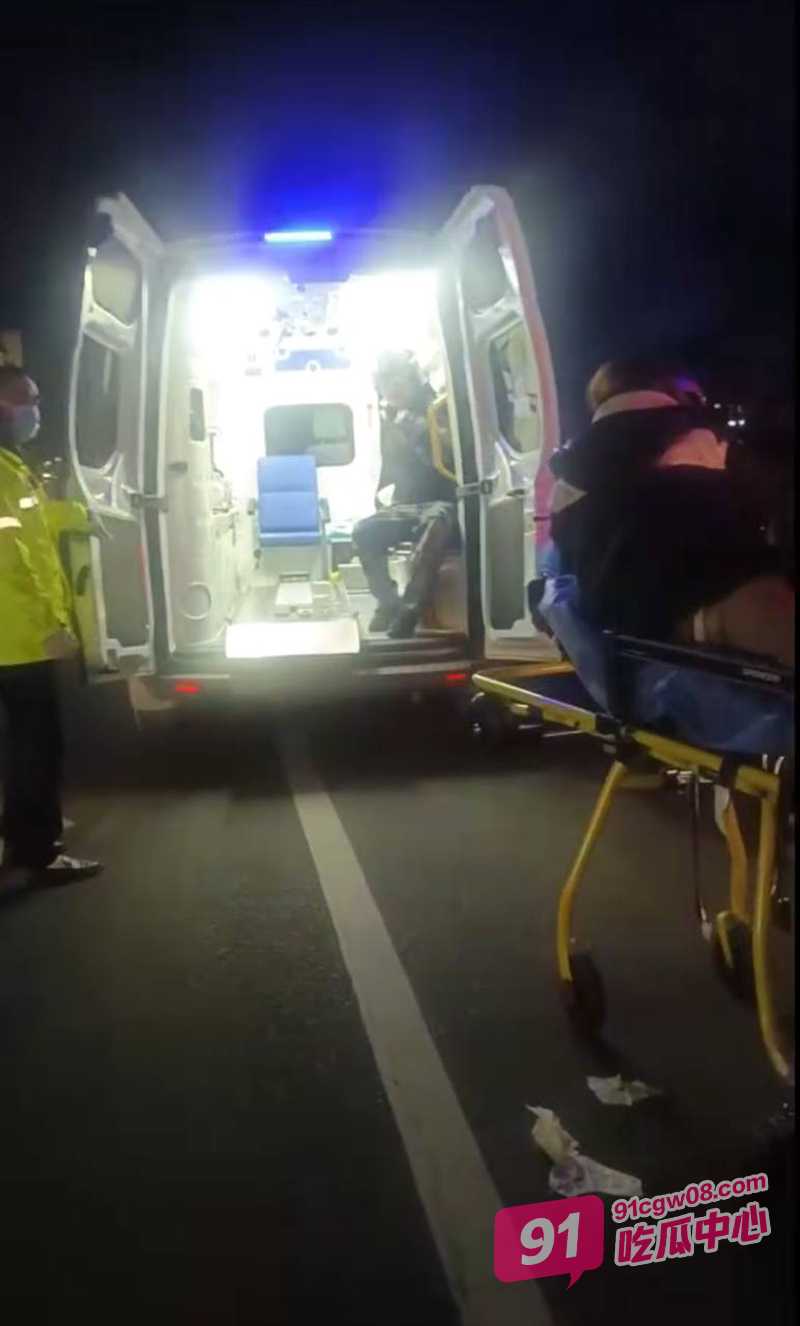 奇葩少女与狗狗做爱事件！浙江丹州紫竹山庄00后 与狗发生关系拔不出来上医院求救！ 配图2