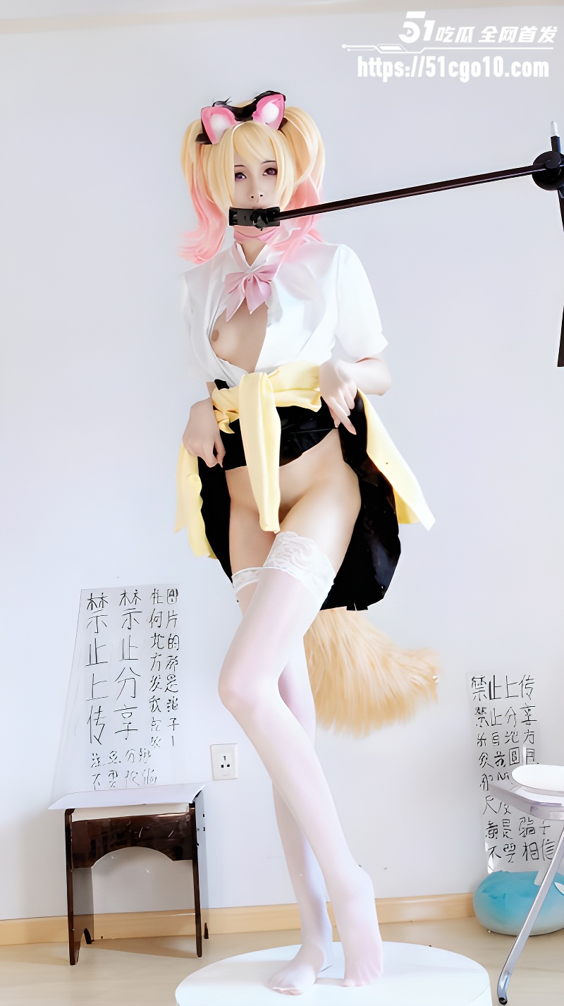 极品白虎福利姬 奈酱 2 极品白虎福利姬 奈酱 2