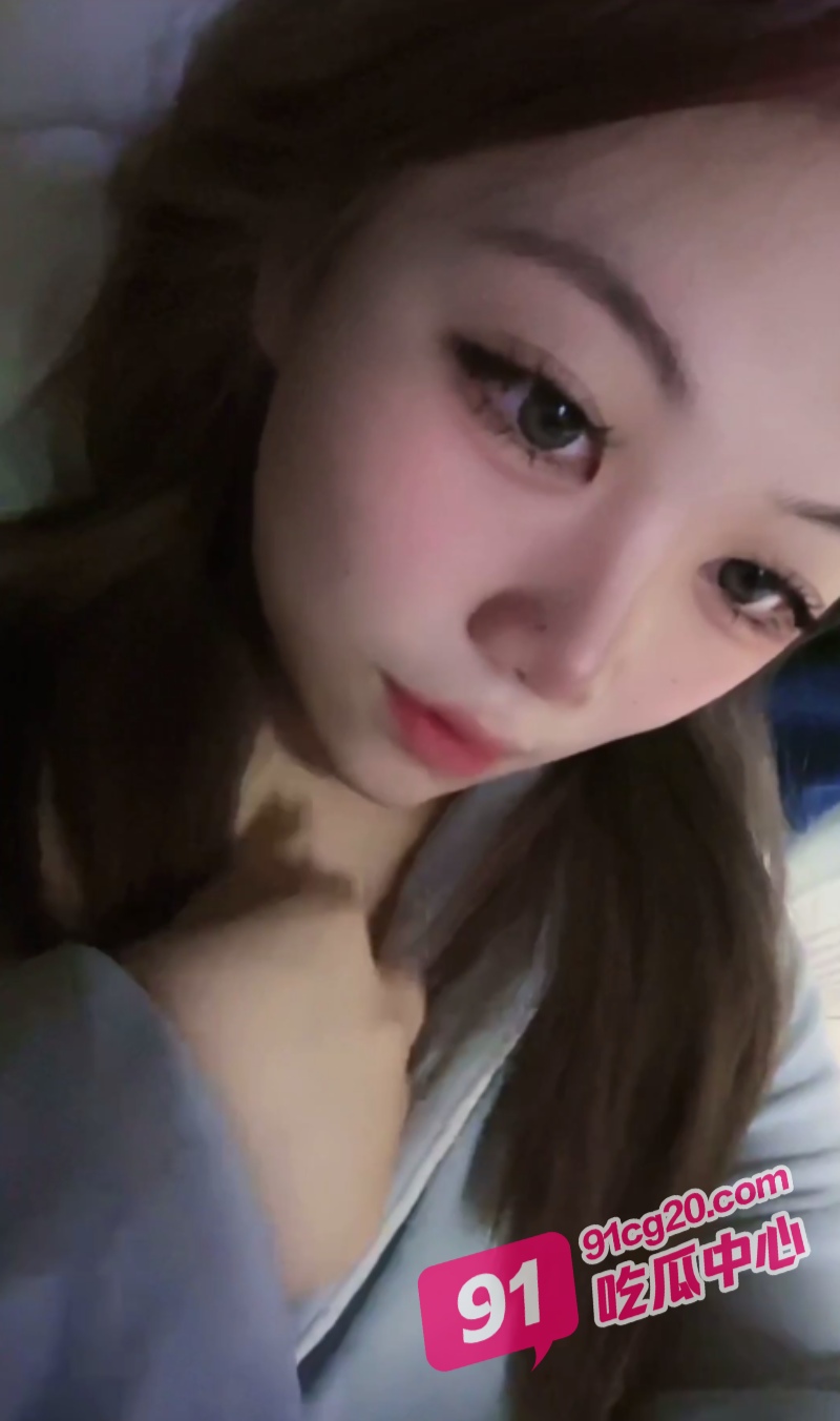 抖音网红走光合集 直播间花式擦边博流量！