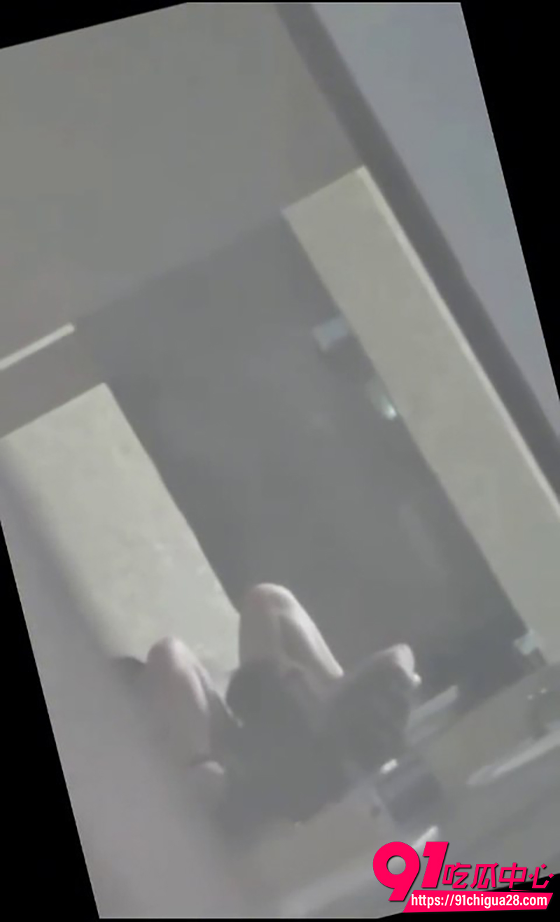 学校厕所开炮视频 8