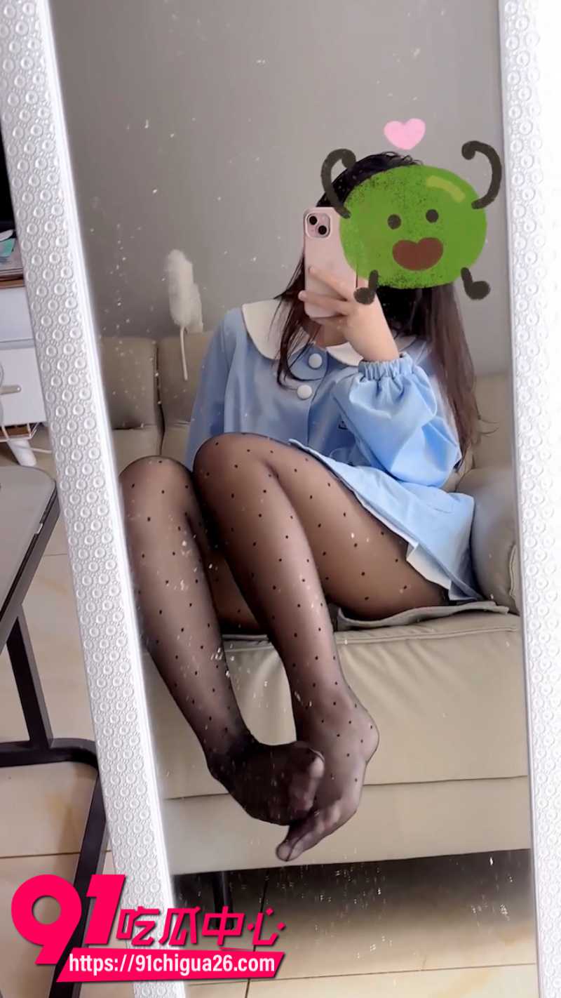 04女大学生洛洛莓定制自慰福利1