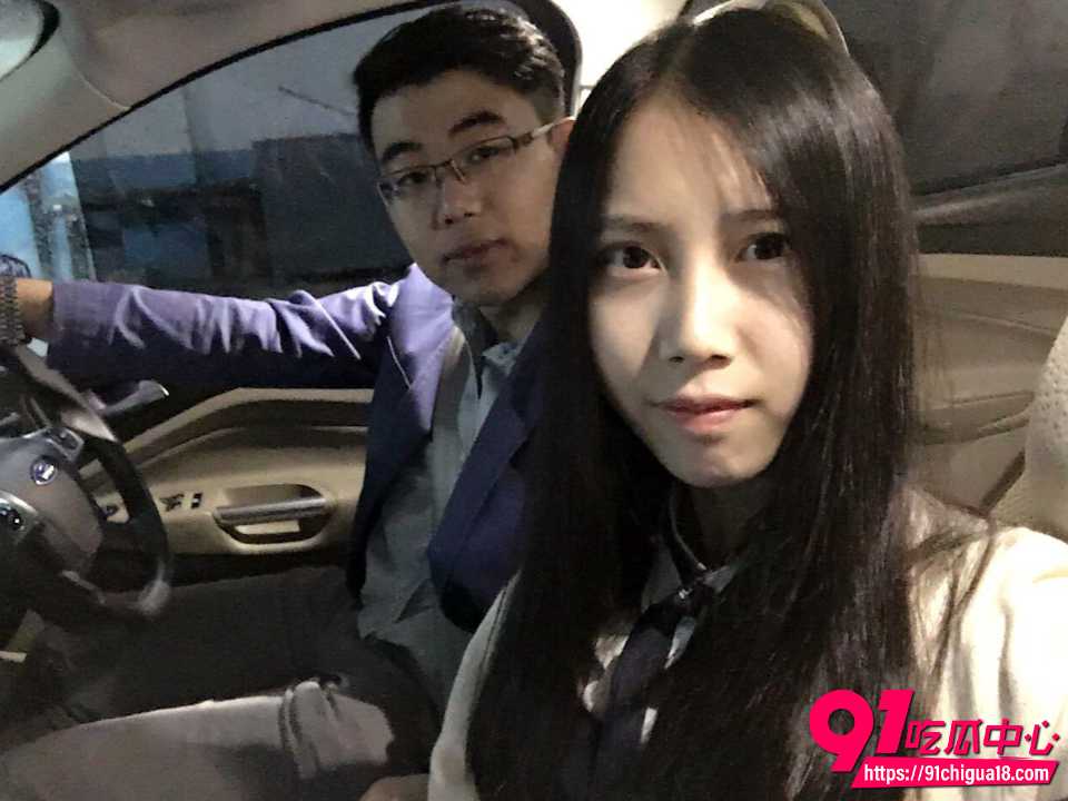 广州超高颜值年轻情侣尤佳佳视频泄密2