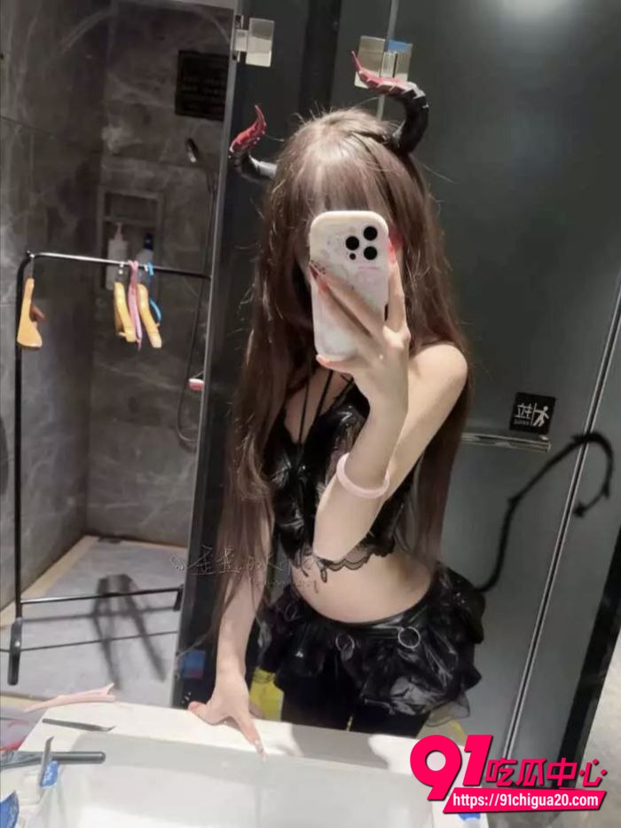 快手陶小歪私拍福利视频3 快手陶小歪私拍福利视频3