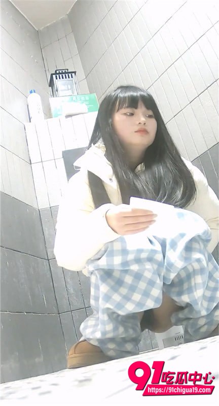 大神办公楼女厕偷拍合集6 大神办公楼女厕偷拍合集6