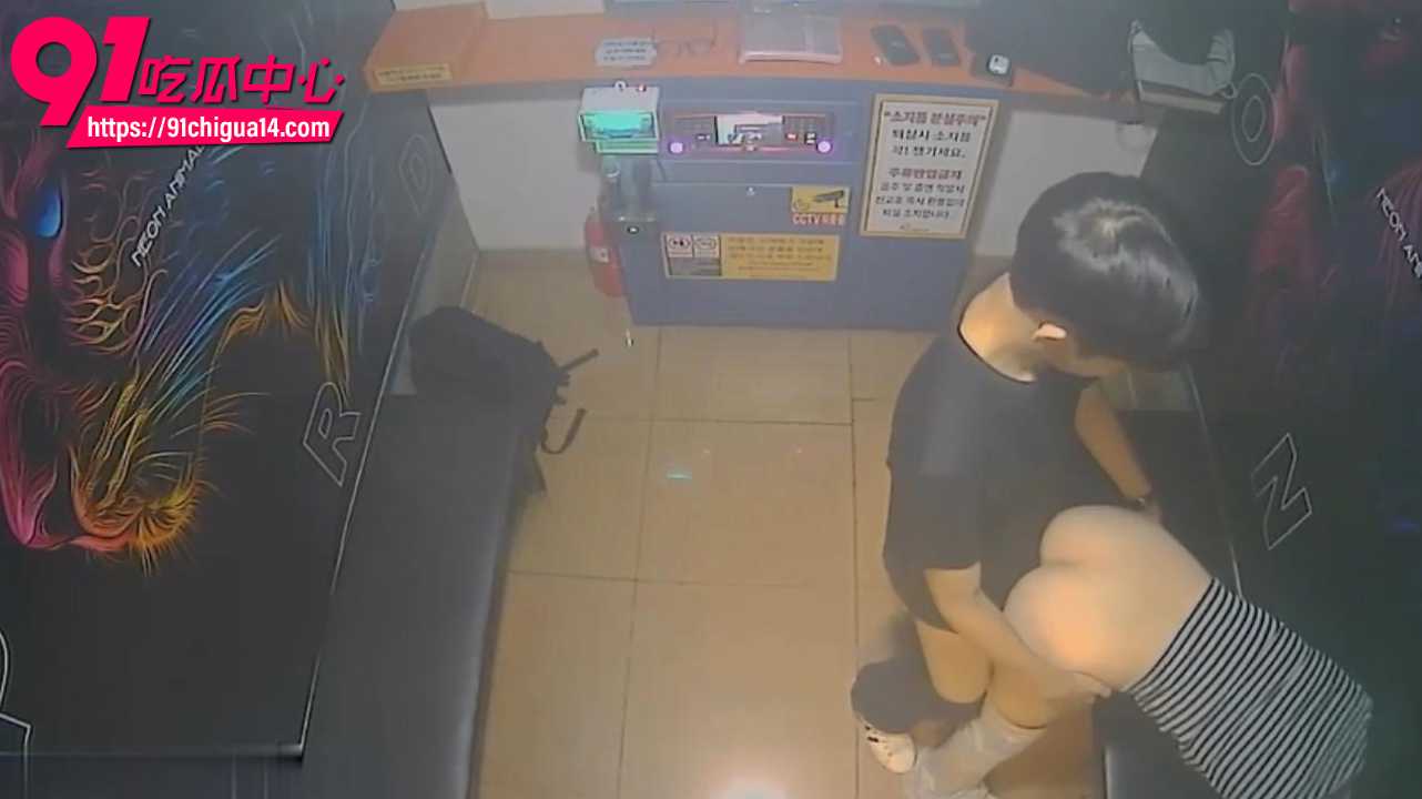 小情侣沙发上直接开干全程高清流出4 小情侣沙发上直接开干全程高清流出4