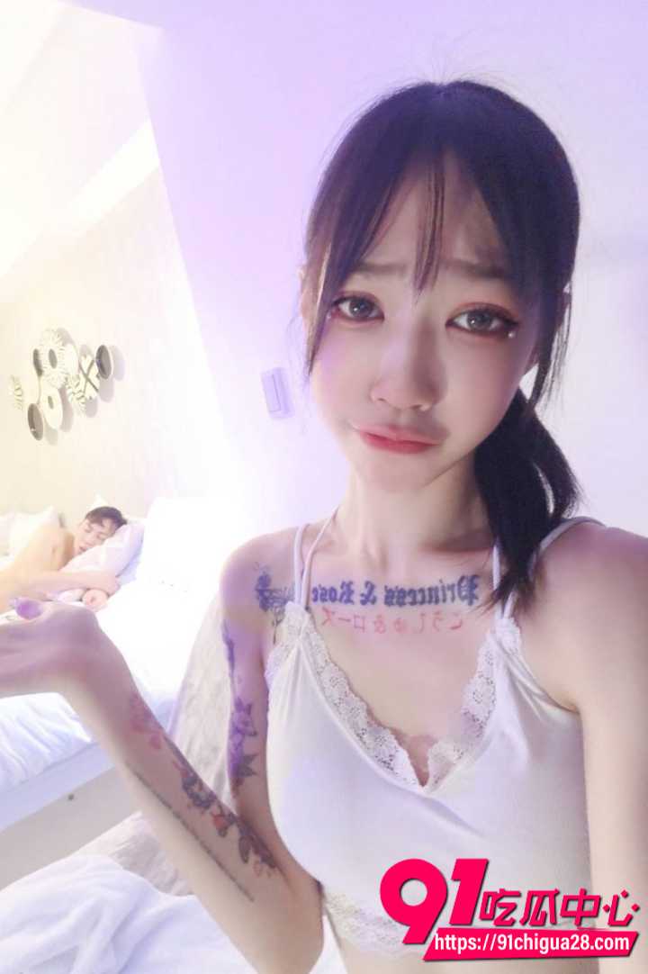 台湾新出道顶级魅萝少女艾嫣Meiluo4
