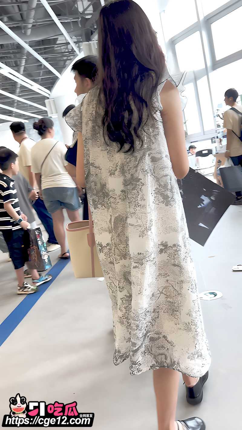顶点大师裙底偷拍视频 7