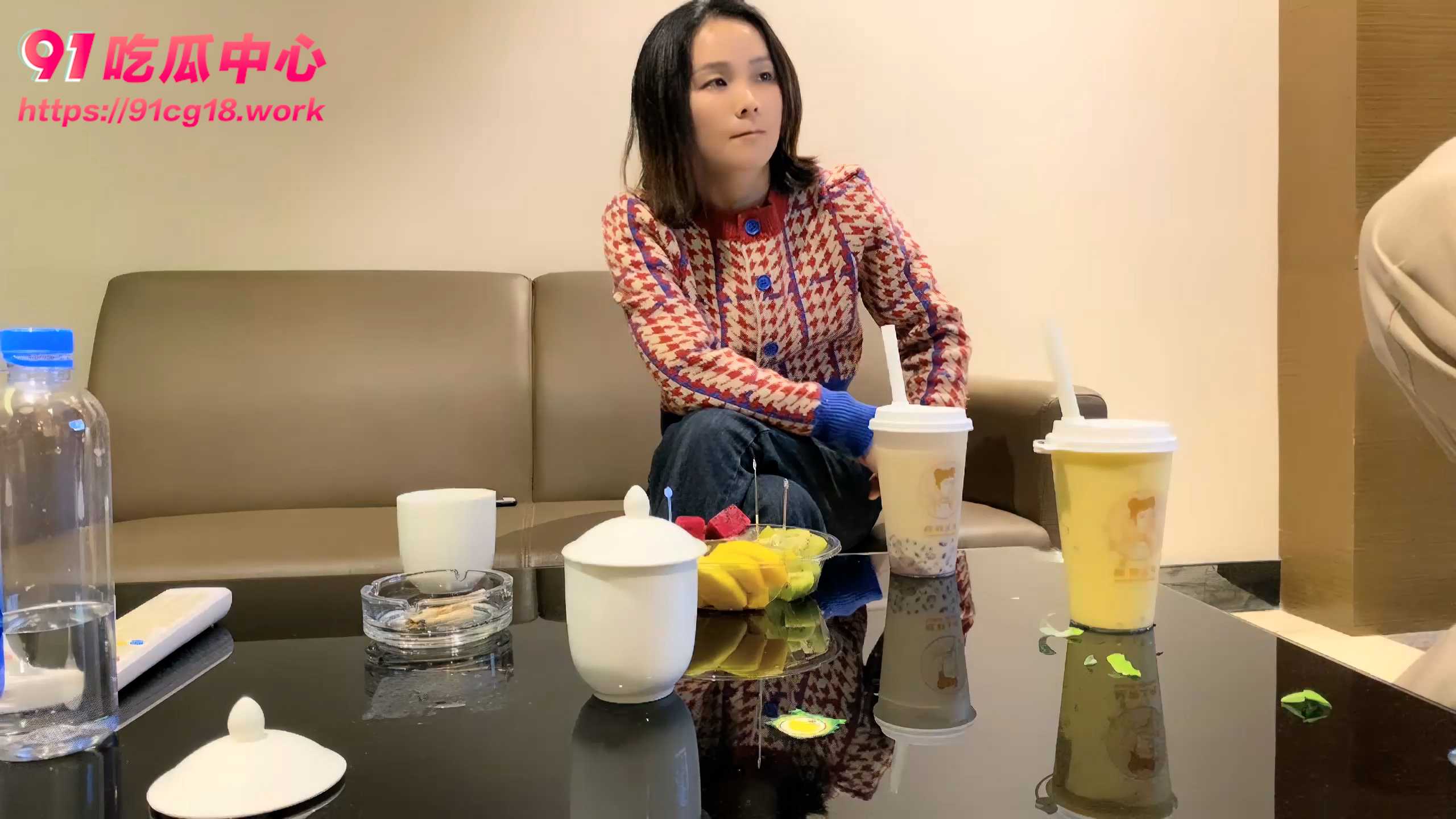 探花推荐～牛仔裤少妇浪叫不止 “从来没遇到过你这么能干的”