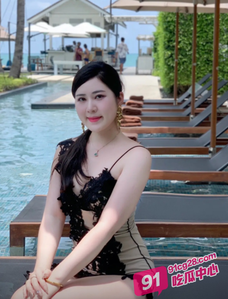 “你扶着我的腰操我”极品人妻直播做爱 粉丝刷火箭上车!