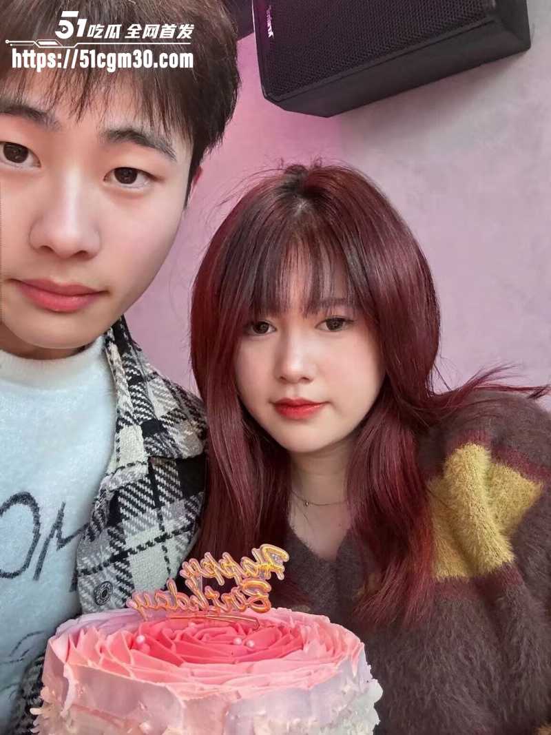 湖北武汉小太妹 刘淼淼 情侣自拍 1 湖北武汉小太妹 刘淼淼 情侣自拍 1