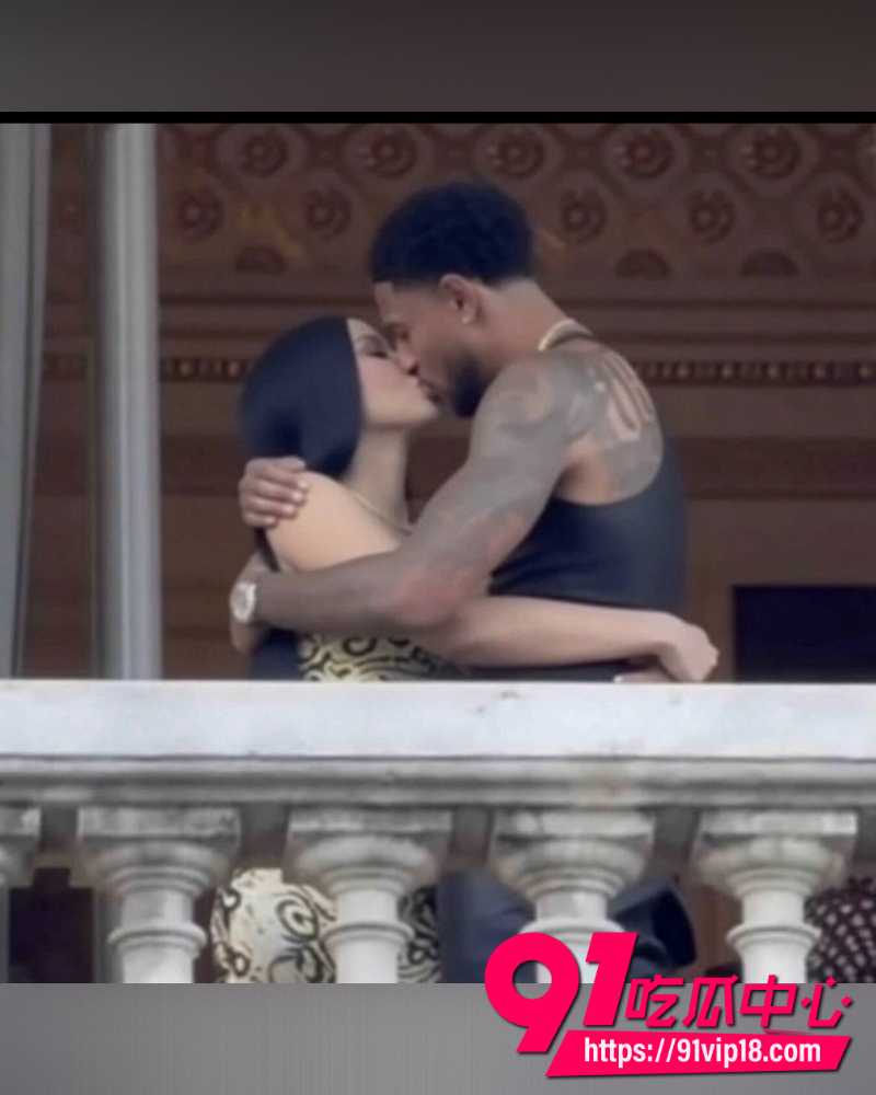 CardiB约会尼日利亚门将Maduka 31 CardiB约会尼日利亚门将Maduka 31
